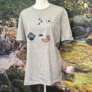 Gray Graphic Women’s Top